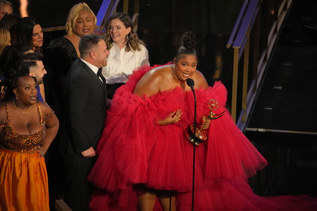 Lizzo podczas Emmy Awards