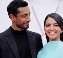 Riz Ahmed i jego żona Fatim Farheen Mirza na 93. ceremonii wręczenia Oscarów