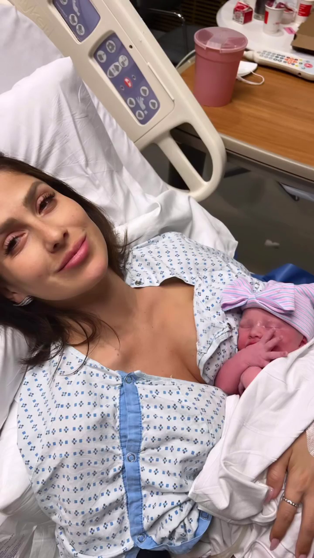 Hilaria Baldwin i Alec Baldwin znów zostali rodzicami. To już ich siódme wspólne dziecko