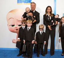 Hilaria i Alec Baldwin opublikowali rodzinny portret