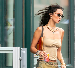 Bella Hadid
