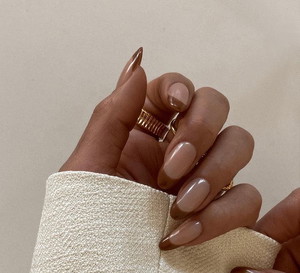 French manicure w wersji na jesień
