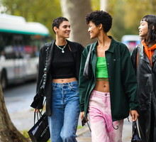 Najlepsze stylizacje street style na Paris Fashion Week