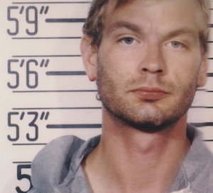 Jeffrey Dahmer jeszcze straszniejszy. Serial dokumentalny „Rozmowy z mordercą: Taśmy Jeffreya Dahmera” szokuje