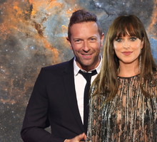 Dakota Johnson i Chris Martin