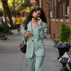 Emily Ratajkowski