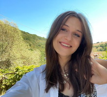 Transpłciowa gwiazda Eurowizji Junior przeszła korektę płci. Nastolatka zamieściła zdjęcie ze szpitalnego łóżka