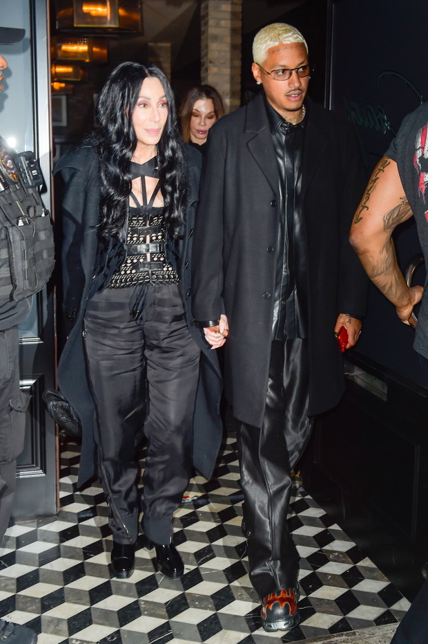 Cher i Alexander Edwards