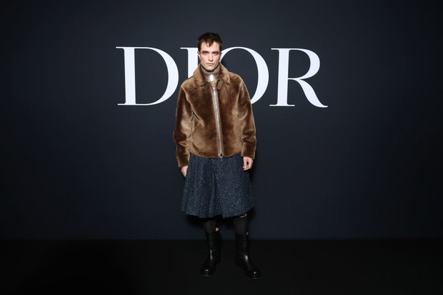 Robert Pattinson na pokazie Dior Homme jesień-zima 2023/2024