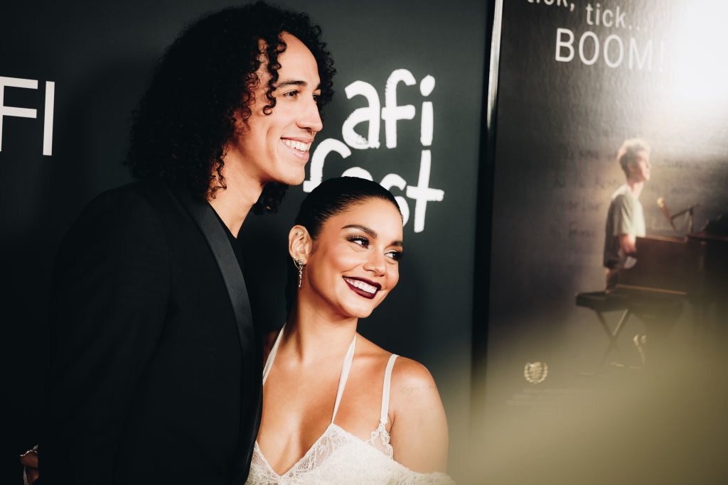 Vanessa Hudgens i Cole Tucker zaręczeni