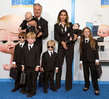 Hilaria i Alec Baldwin opublikowali rodzinny portret