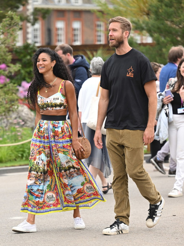 Vick Hope i Calvin Harris