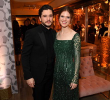 Kit Harington i Rose Leslie zostali rodzicami! Jest pierwsze zdjęcie z dzieckiem