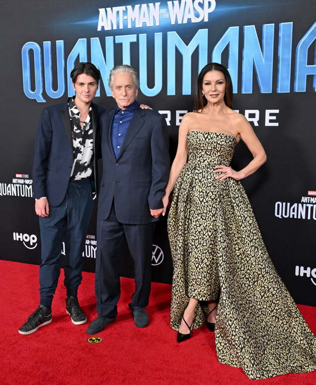 Dylan Michael Douglas, Michael Douglas i Catherine Zeta-Jones na czerwonym dywanie