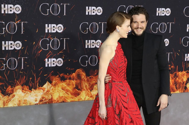 Kit Harington ujawnił, że jego żona Rose Leslie jest w ciąży