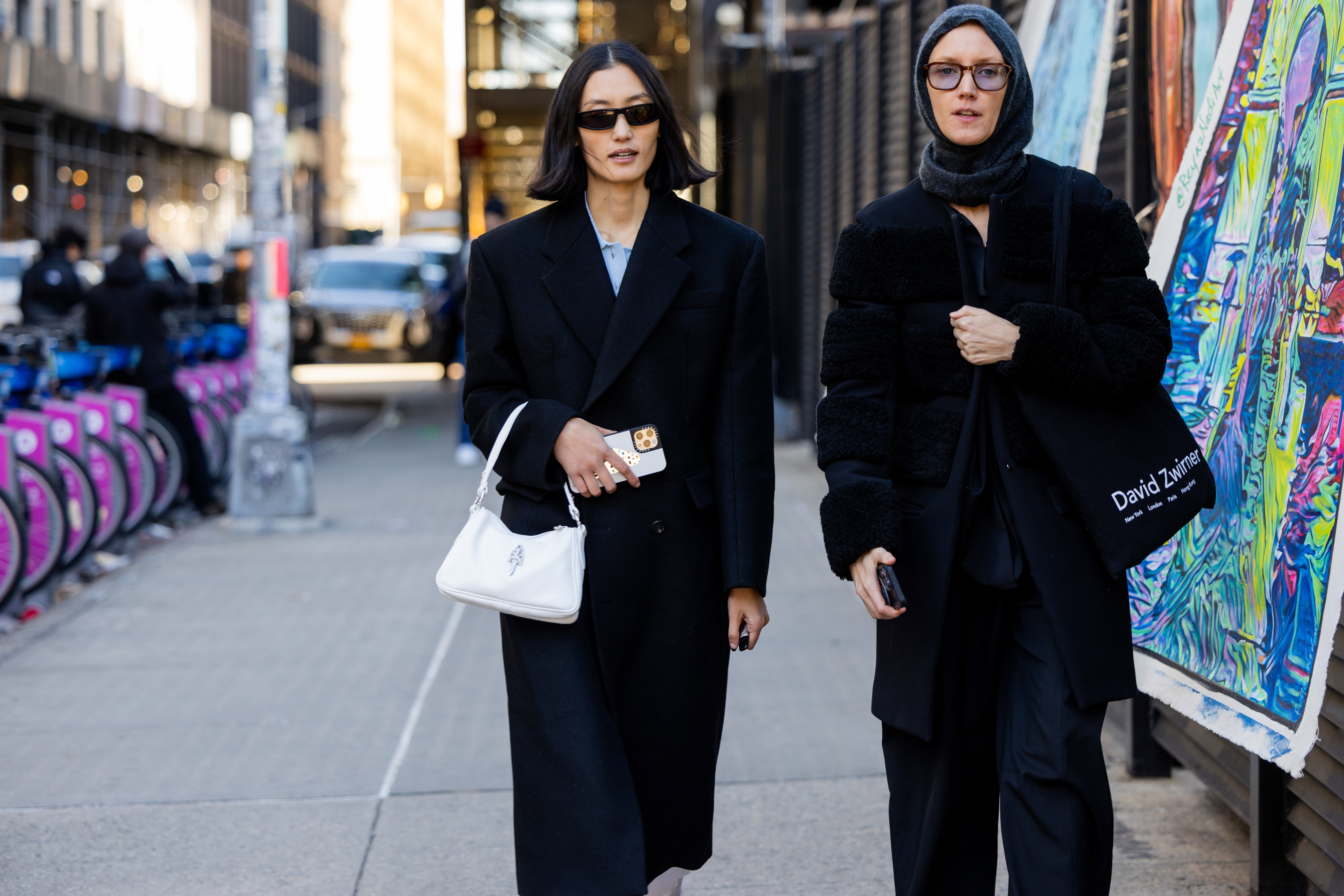 Street style na New York Fashion Week jesień-zima 2023/2024