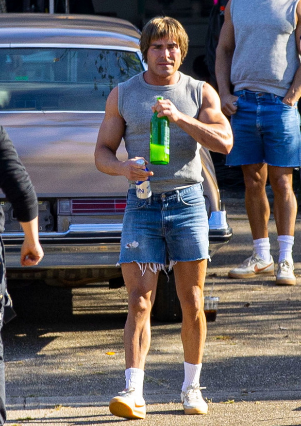 Celebrity Sightings In New Orleans - November 18, 2022