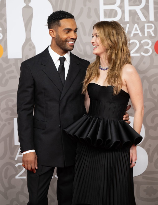 Lucien Laviscount i Camille Razat