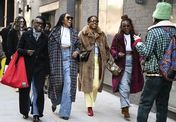 Street style na New York Fashion Week jesień-zima 2023/2024