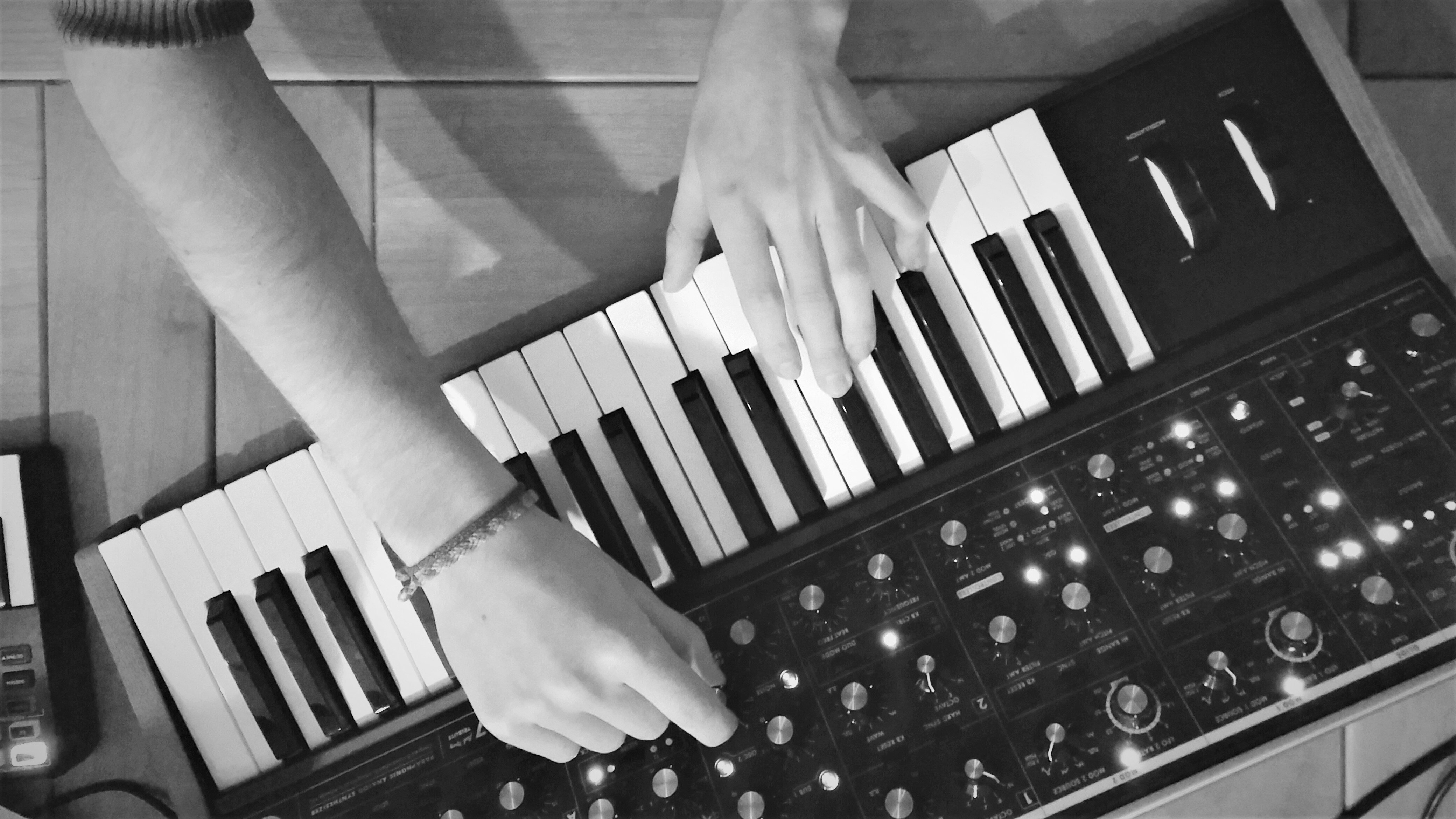 Jak nauczyć się grać na keyboardzie?