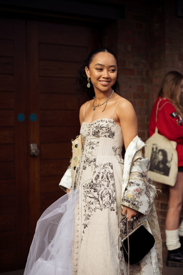 London Fashion Week jesień-zima 2023/2024: street style