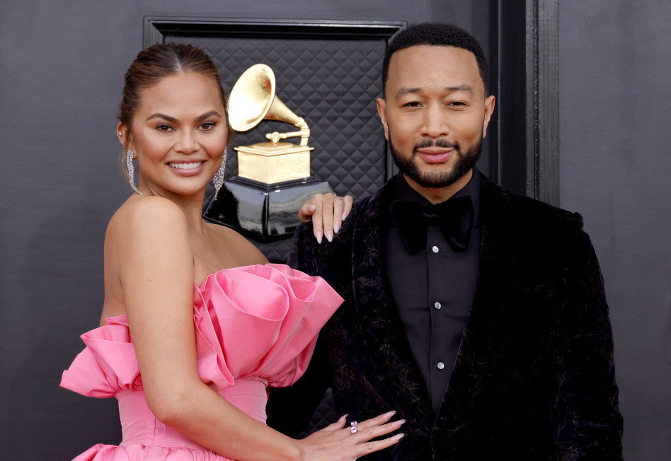 chrissy-teigen-i-john-legend1-121bd0c