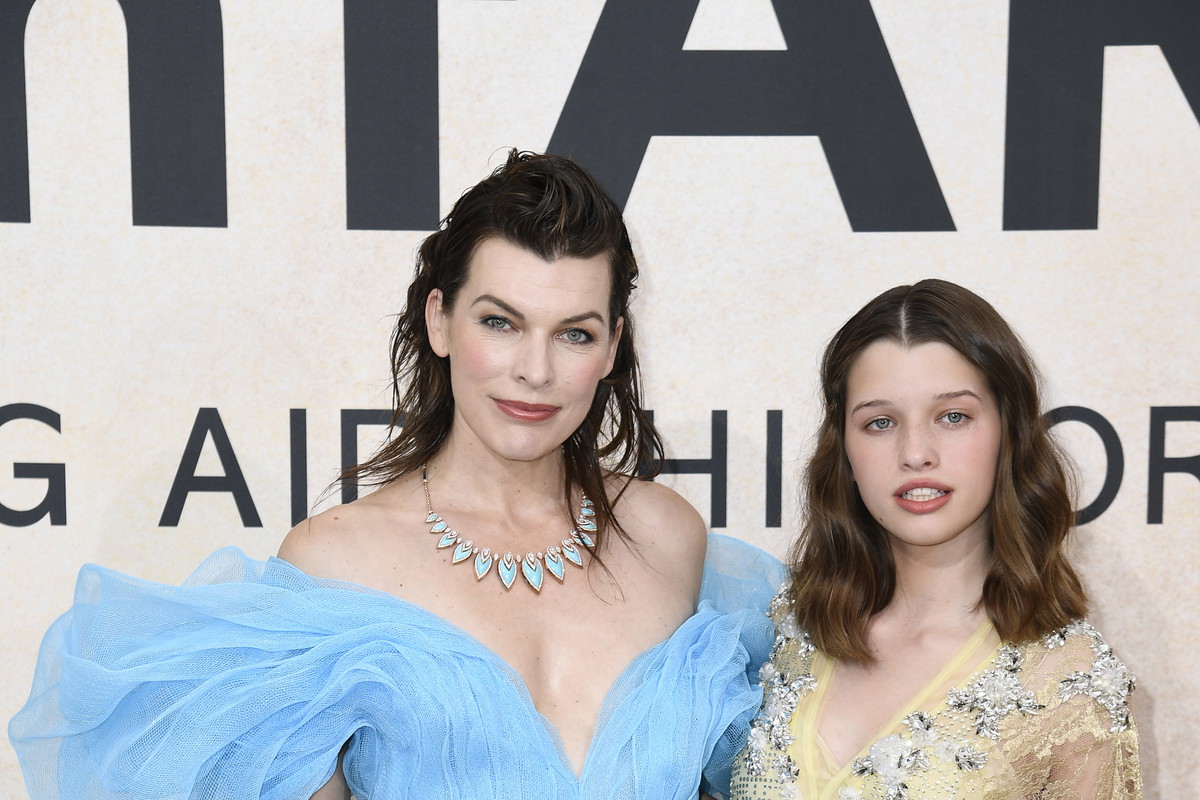 Milla Jovovivh i Ever Anderson