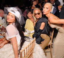Met Gala 2023 bez Kardashianek? „Anna Wintour weryfikuje listę gości”
