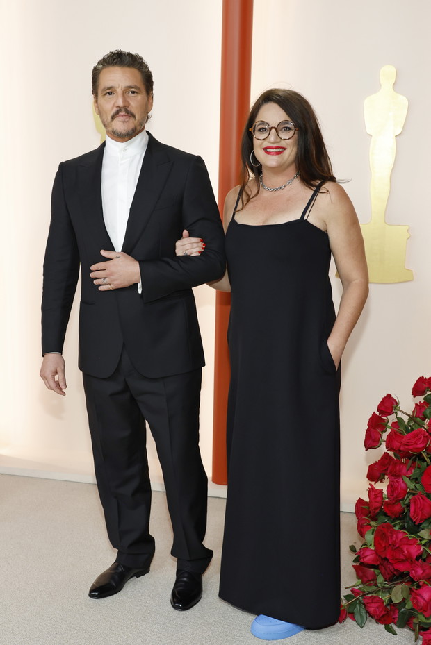 Pedro Pascal z siostrą Javierą Balmacedą