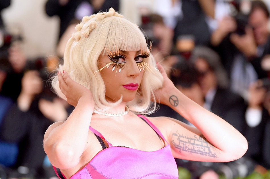Pierwsze zdjęcia Lady Gagi z planu filmu „Joker 2” obiegły internet. Stworzyła je sztuczna inteligencja