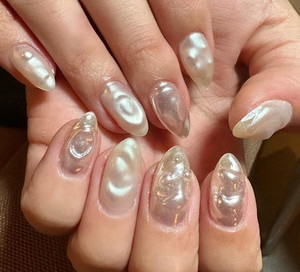 Pearl nails