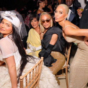 Met Gala 2023 bez Kardashianek? „Anna Wintour weryfikuje listę gości”