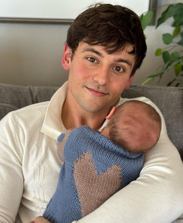 Tom Daley i Dustin Lance Black ponownie zostali rodzicami. „Robbie kocha być starszym bratem”