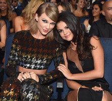 Gwiazdy symbolicznie wspierają Taylor Swift po rozstaniu. Mały gest wiele znaczy