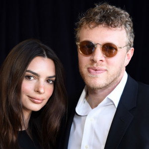 emily-ratajkowski-i-sebastian-bear-mcclard-7744a3f