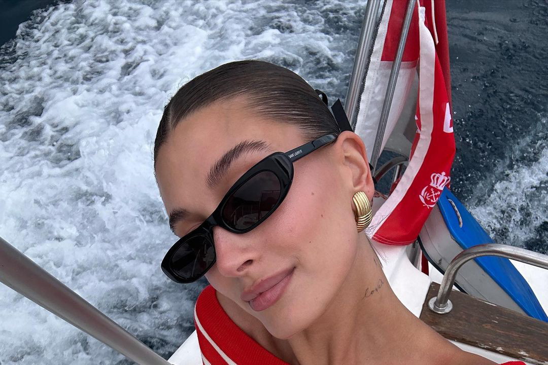 Szorty w stylu Hailey Bieber