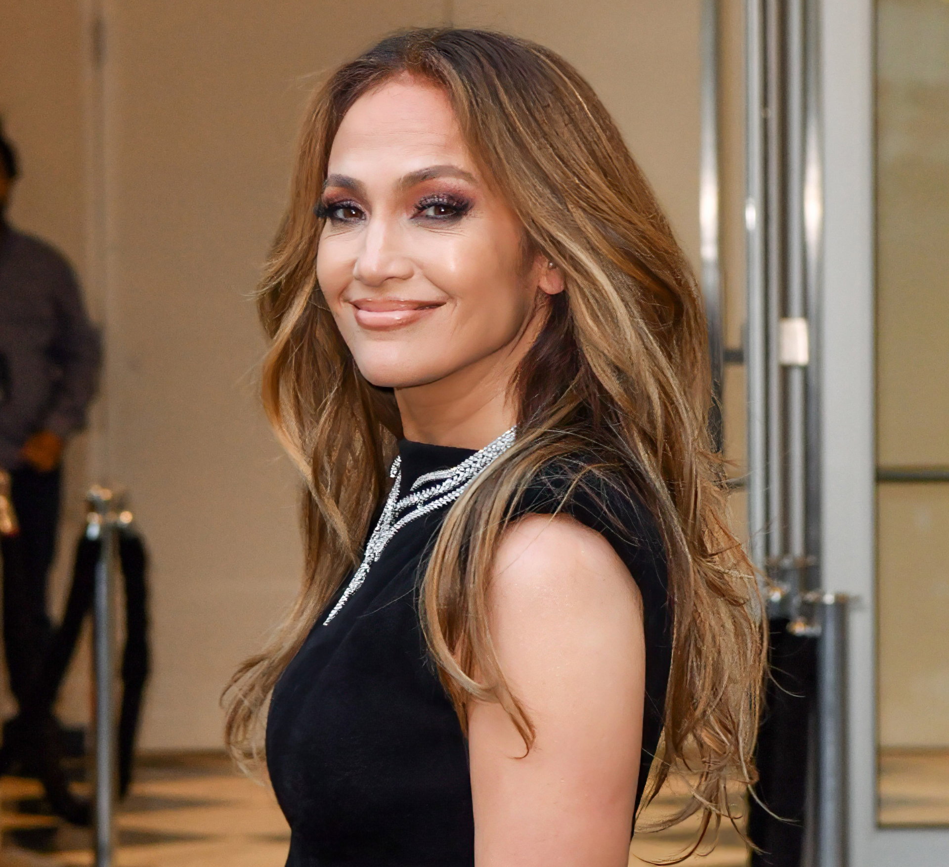 J. Lo