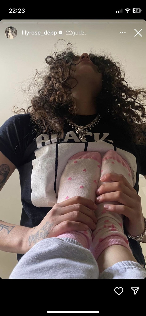 Lily-Rose Depp i 070 Shake