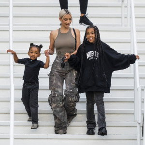 Tutorial makijażowy North West ma prawie 5 milionów wyświetleń. 9-letnia influencerka w 7 sekund pokazuje go krok po kroku