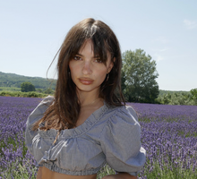 Emily Ratajkowski
