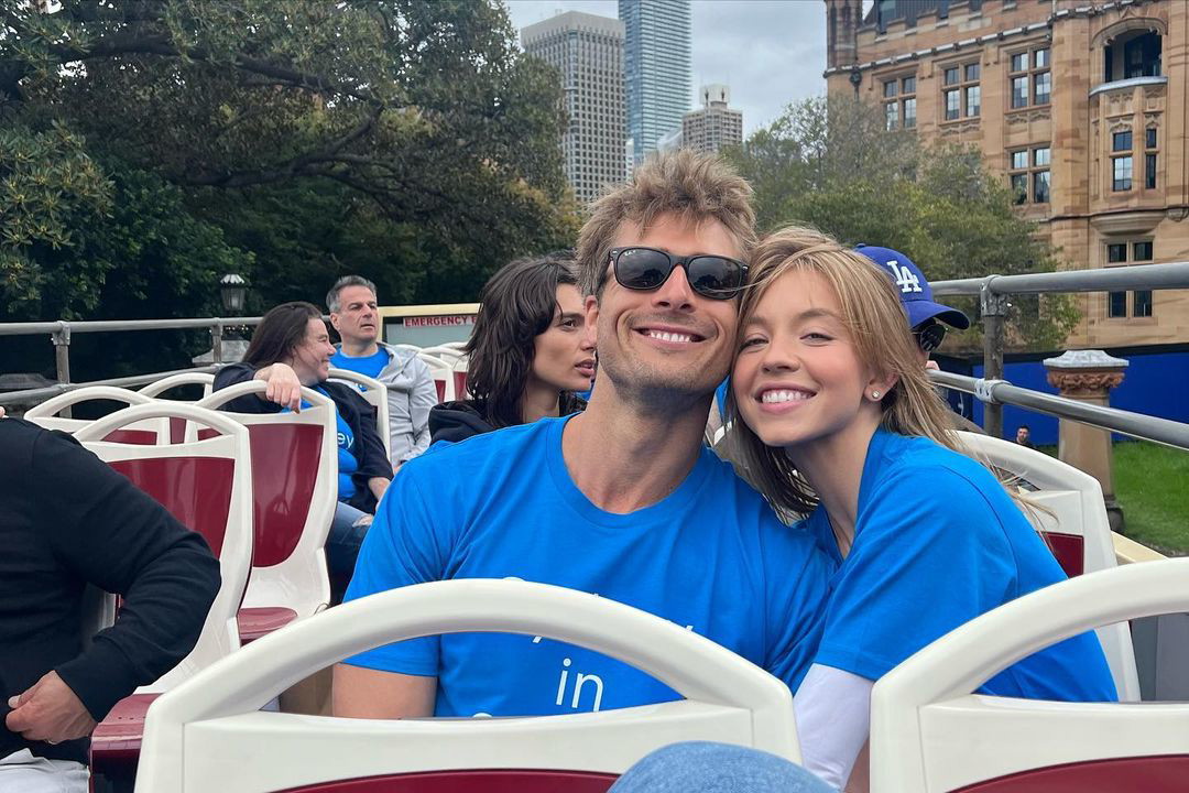Sydney Sweeney i Glen Powell