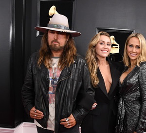 Miley Cyrus z rodzicami
