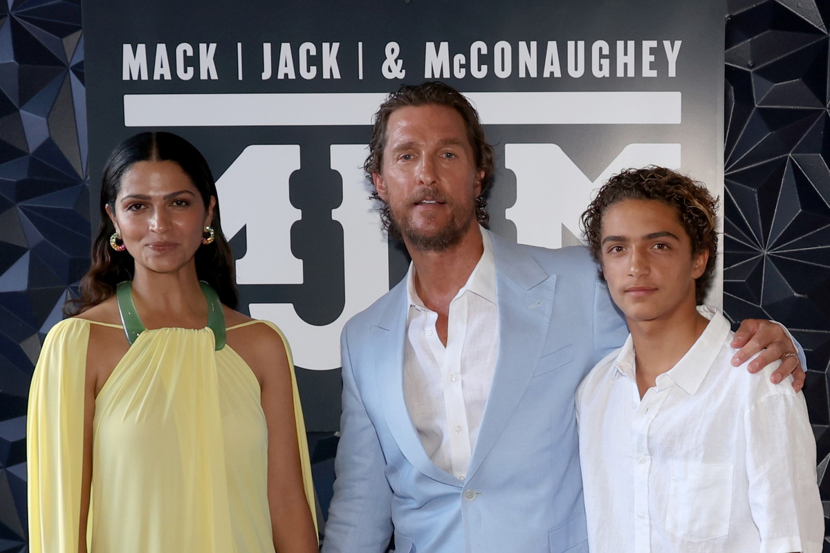 Camila Alves McConaughey, Matthew McConaughey & Levi Alves McConaughey
