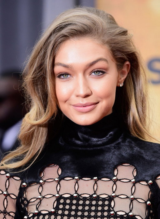 Od tego kosmetyku zaczyna się pielęgnacja Gigi Hadid. Jej apteczny ulubieniec staje się ratunkiem nawet po całym dniu na planie