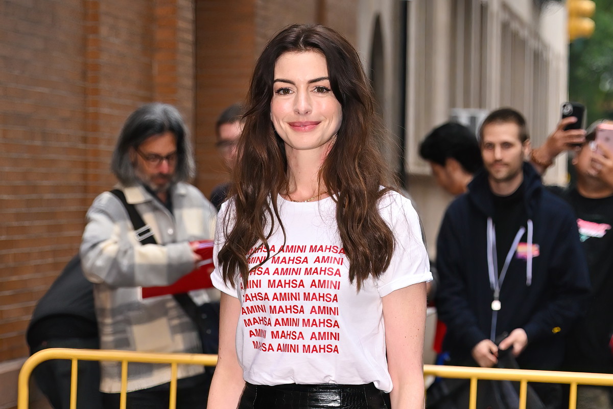 Anne Hathaway