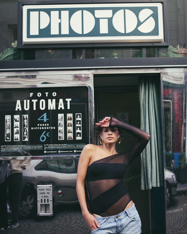 Undress Code na jesień-zimę 2023/2024. Paryska kampania z bohaterką niczym Carrie Bradshaw