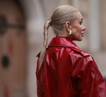 blond włosy