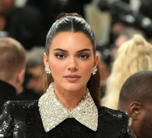 Kendall Jenner - tusz do rzęs