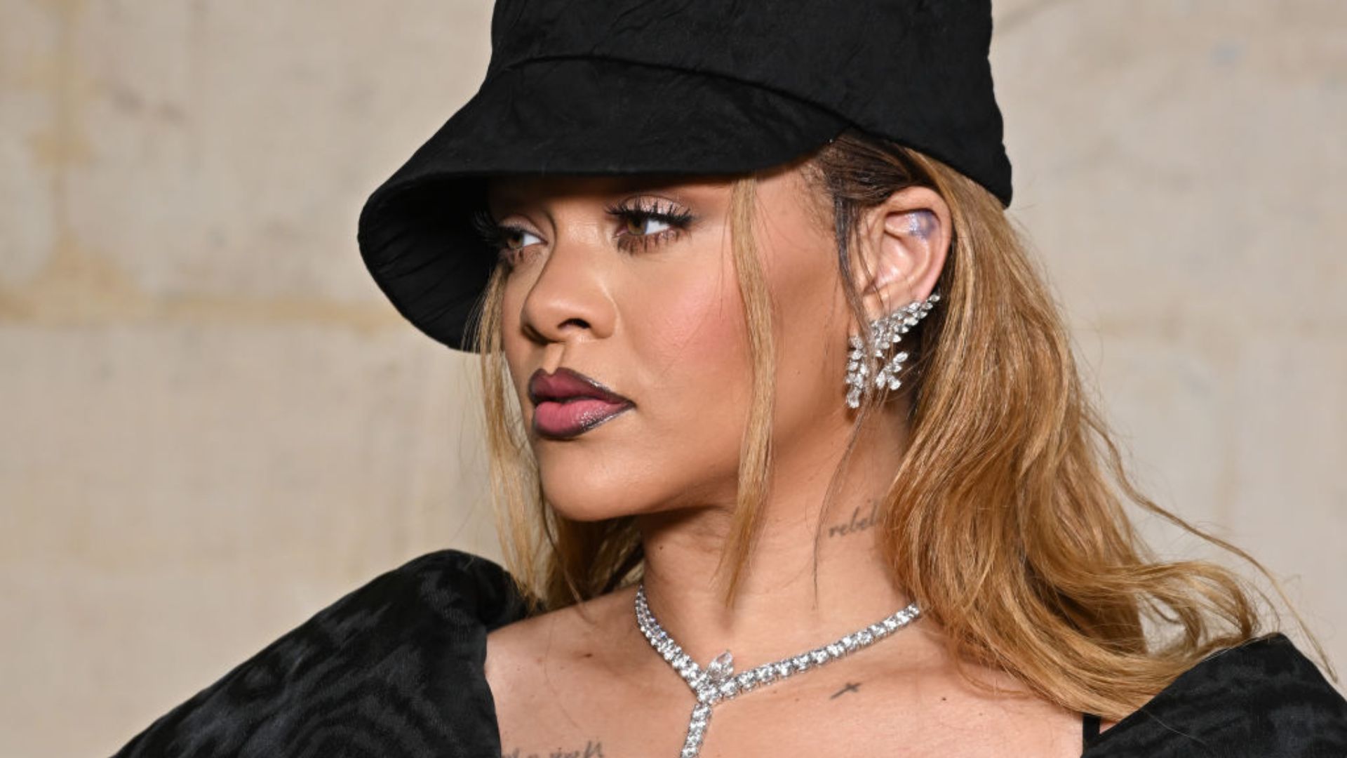 Rihanna - tusz do rzęs Fenty Beauty Hella Thicc