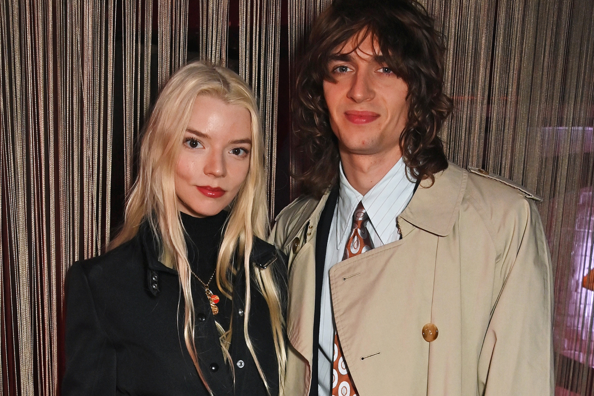 Anya Taylor-Joy i Malcolm McRae